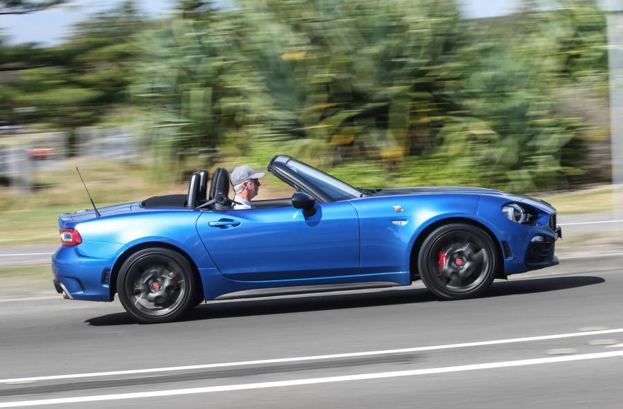  Abarth 124 Spider (348) 2016 года  (AU) (фото 16 из 40)